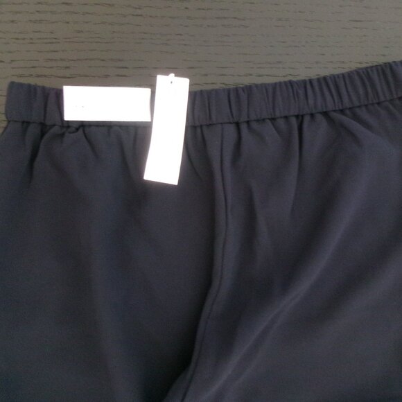 New Chico's 00R = Size 2 Relaxed Pull On Ankle Pants Navy Blue Pockets Stretch - Picture 3 of 15